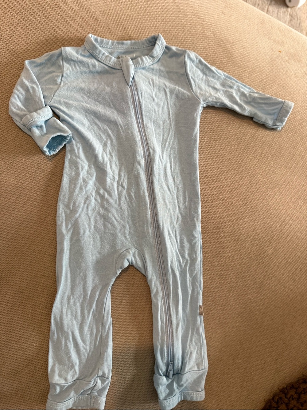 Kyte BABY Light Blue Zippered One-Piece Bodysuit
